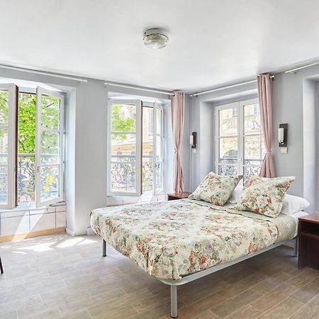 ホテル Le Petit Borda パリ エクステリア 写真
